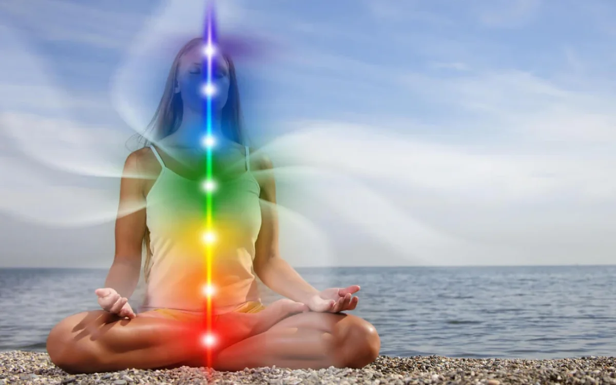 Energetic healing explained: what it is, how it works, and why this powerful mind-body-spirit practice is rising globally. Science, chakras, quantum biology, benefits, and beginner techniques.