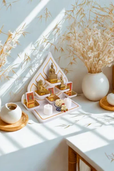 Discover how spiritual minimalism can help you simplify your life, reduce anxiety, and reconnect with your true purpose. A practical guide for inner peace.